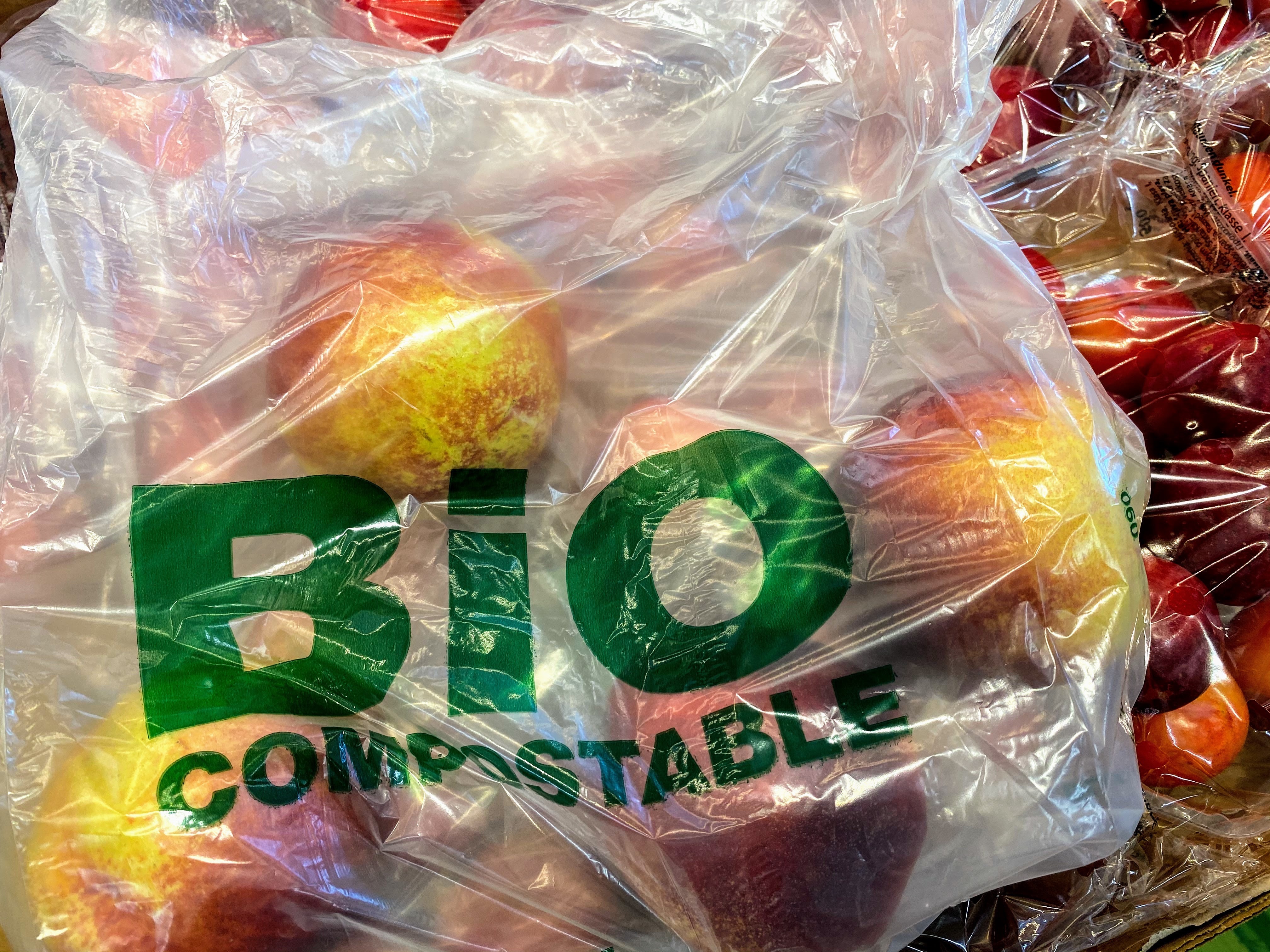 Optimisme Oost Billy Hoe groen zijn de nieuwe biologisch afbreekbare, composteerbare en  biogebaseerde kunststofproducten die nu op de markt komen eigenlijk? —  Europees Milieuagentschap